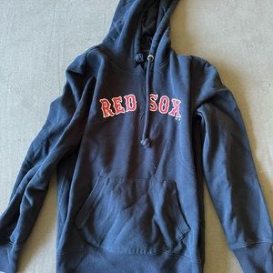 medium women’s red sox sweatshirt